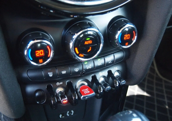 MINI Cooper S cena 74800 przebieg: 95400, rok produkcji 2016 z Ożarów małe 529